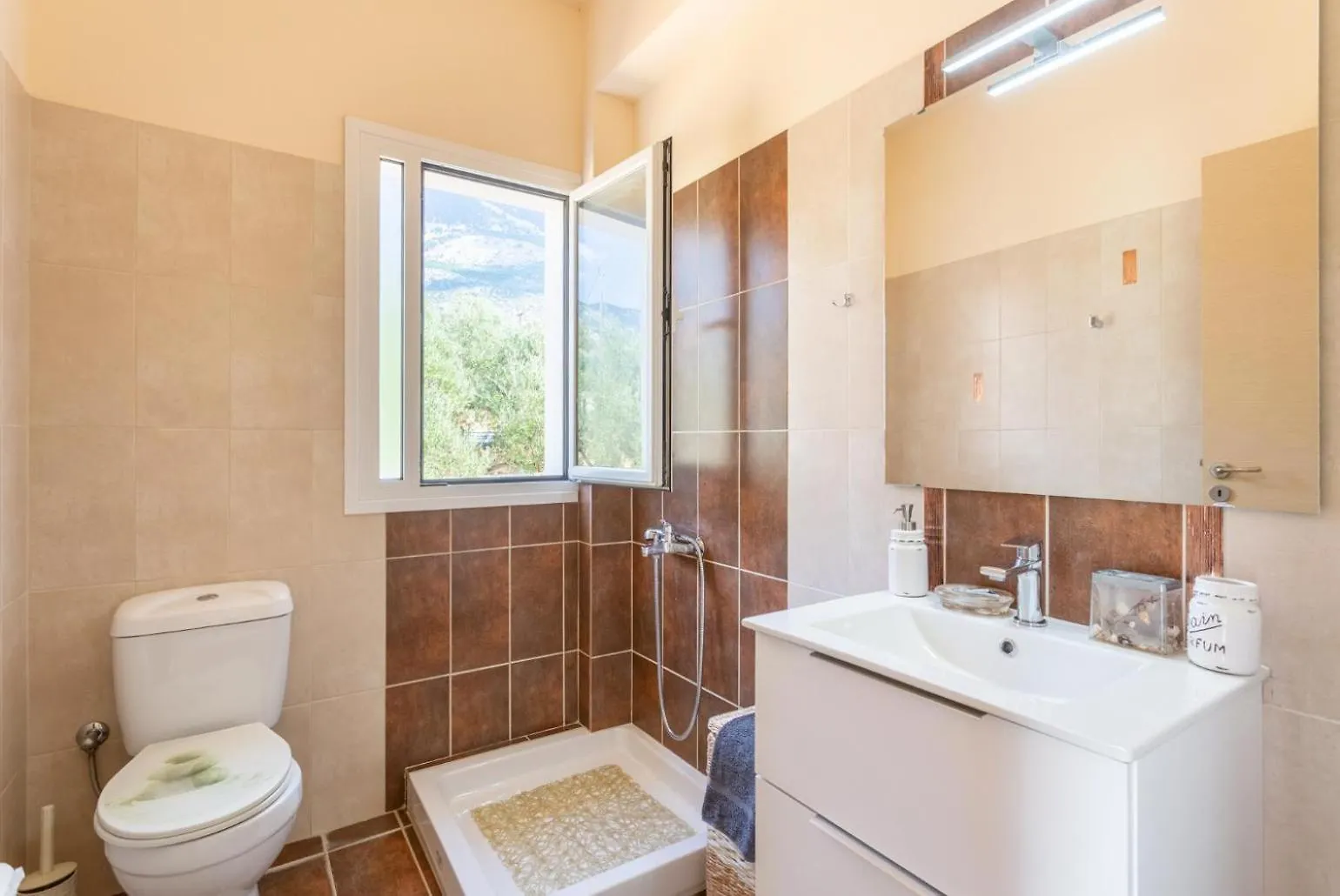 Villa Eri Vlachata Greece