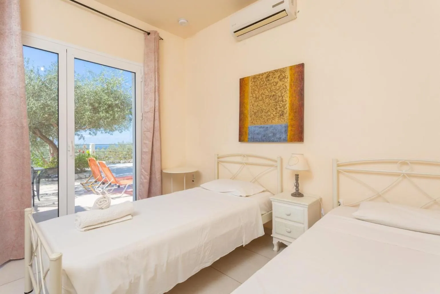 Villa Eri Vlachata Greece